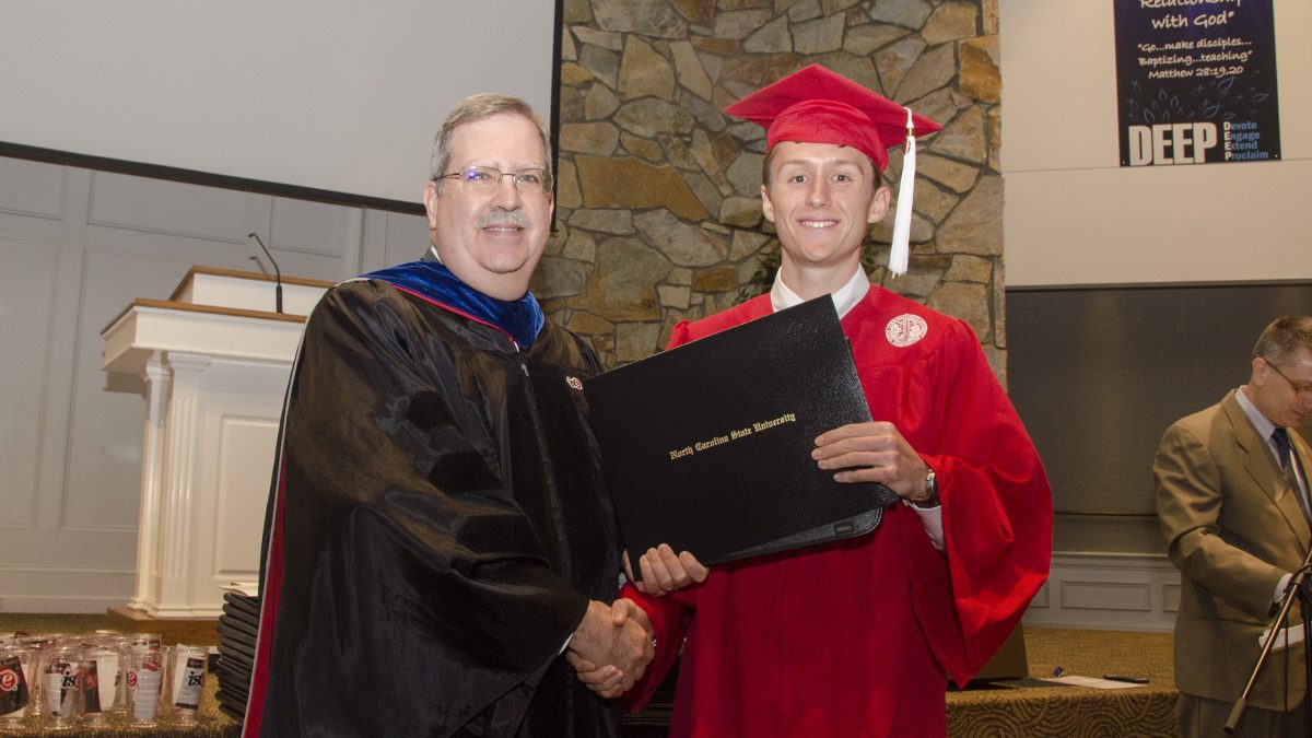 2017 Spring Graduation Photo Gallery | NC State ISE